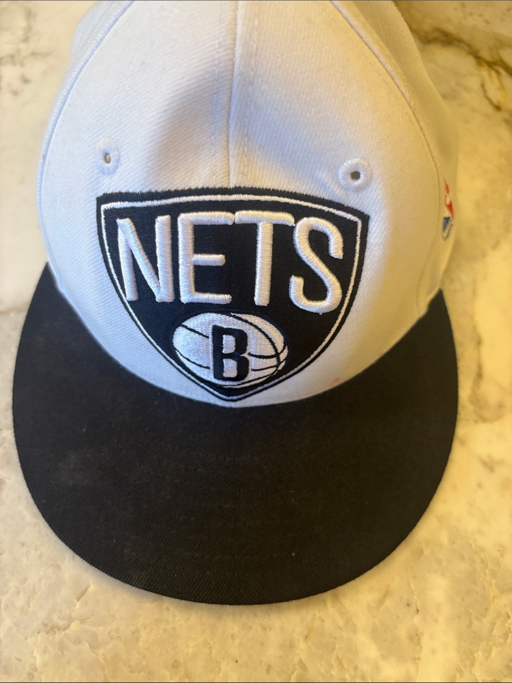 Mitchell & Ness Brooklyn Nets fitted cap size 7 white black NWOT